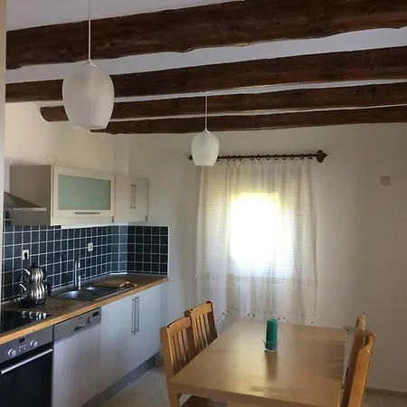 B16 * Gümüşlük